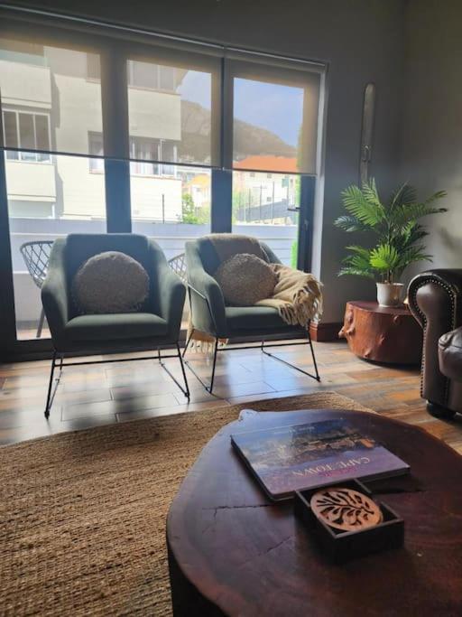 Cape Town, Sea Point, Beautiful 2 Bedroom Apartment @Tucked Away Екстер'єр фото