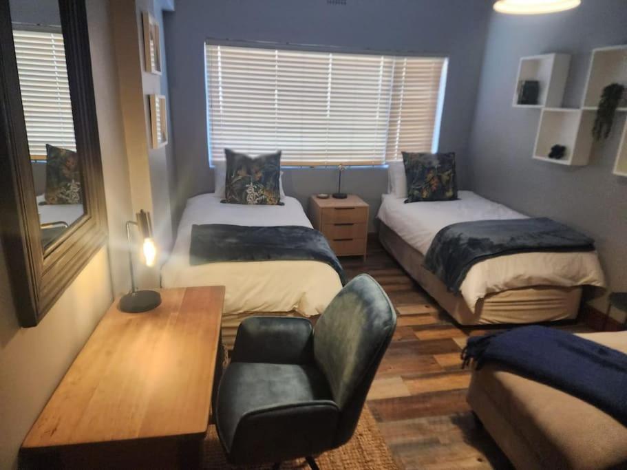 Cape Town, Sea Point, Beautiful 2 Bedroom Apartment @Tucked Away Екстер'єр фото