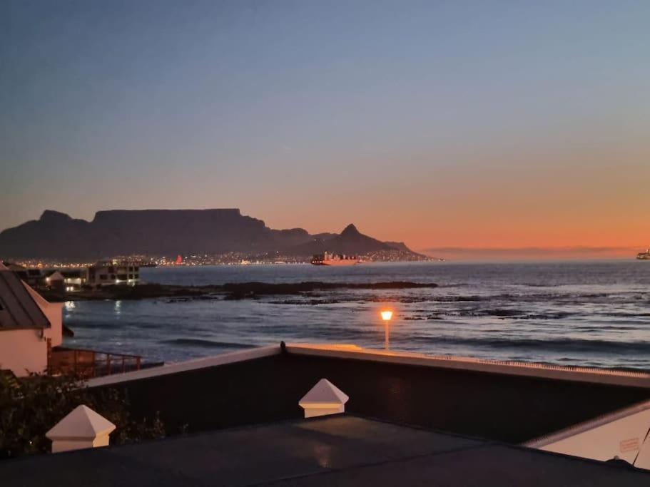 Cape Town, Sea Point, Beautiful 2 Bedroom Apartment @Tucked Away Екстер'єр фото
