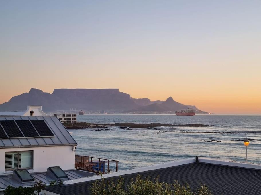 Cape Town, Sea Point, Beautiful 2 Bedroom Apartment @Tucked Away Екстер'єр фото
